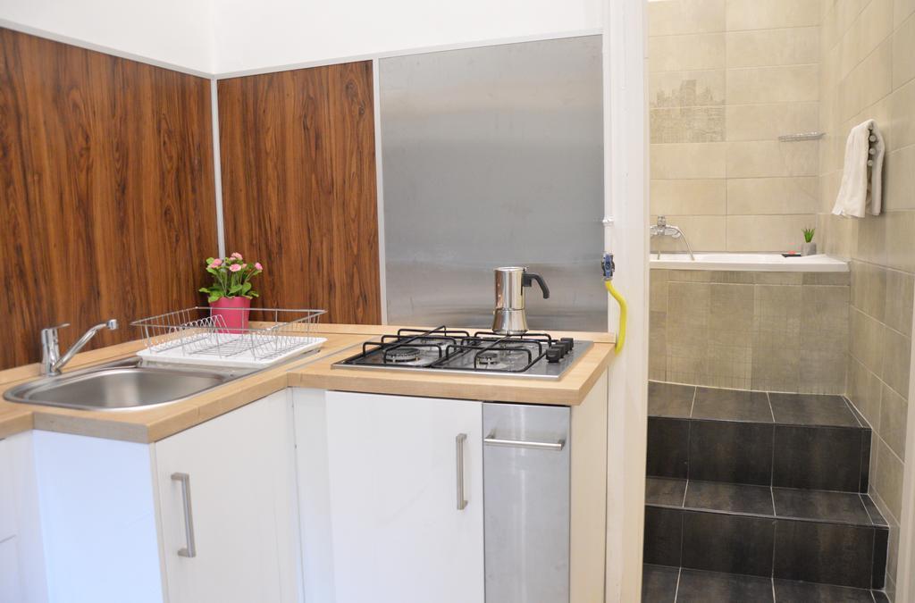 Friendly Apartment In Center Budapest Luaran gambar